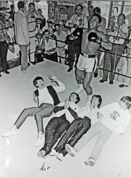 Muhammad Ali Signed 30×40 Photo w/ Graded Gem 10 Autograph! PSA/DNA ITP #4A40555 Sale Coupon