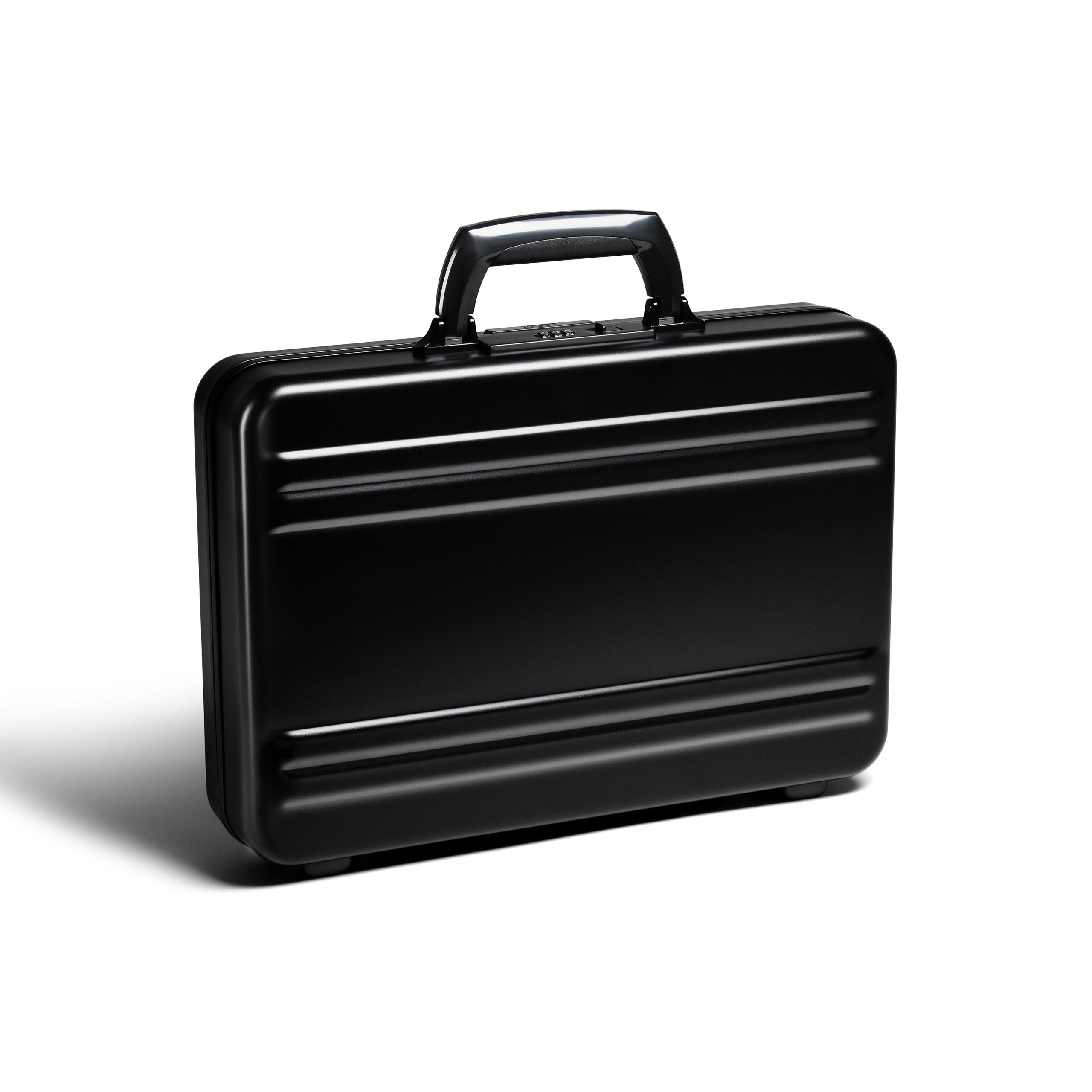 Zero Halliburton ZRL Polycarbonate – 26 Lightweight Spinner Travel Case – BLACK Sale Coupon